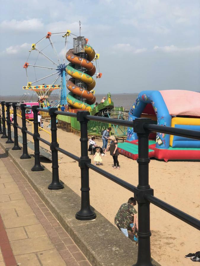 The Clee Hotel - Cleethorpes, Grimsby, Lincolnshire Extérieur photo